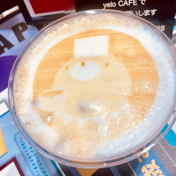クマッキーのラテアートの写真