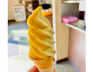 江戸川乱歩の不完全な事件帖「マンゴーソフトクリーム」の写真