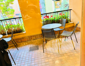 カステッロチッタの美味しい秘密「カフェのテラス席」の写真