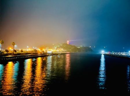 江ノ島スパイミッション「江ノ島遠景（夜景）」の写真