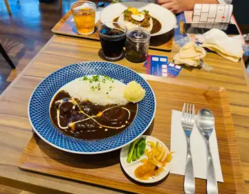 ナゾ解きした町電車旅2025「ランチで食べたカレー屋さん」の写真