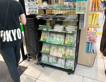 山手線謎めぐり2025「キット販売の様子01」の写真