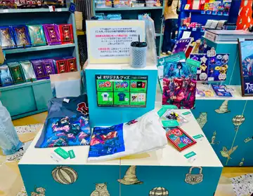 レトルト脱出「グッズ販売の様子」の写真